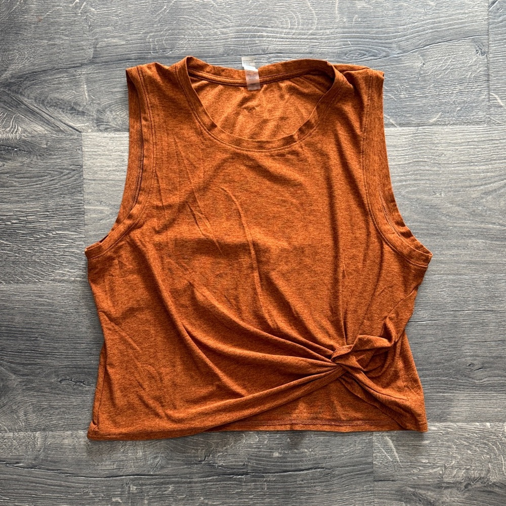 Women’s Knot-Front Sleeveless Tank Top - Rust